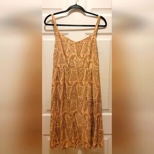 Old Navy maternity baby doll sun dress. Size Large